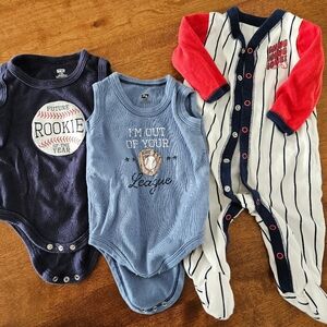 Baseball themed baby bundle, part 2
